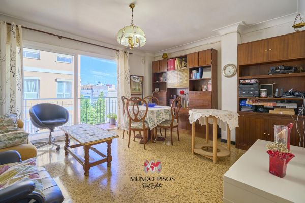 Bright apartment with elevator in Pere Garau, Palma de Mallorca, Balearic Islands.