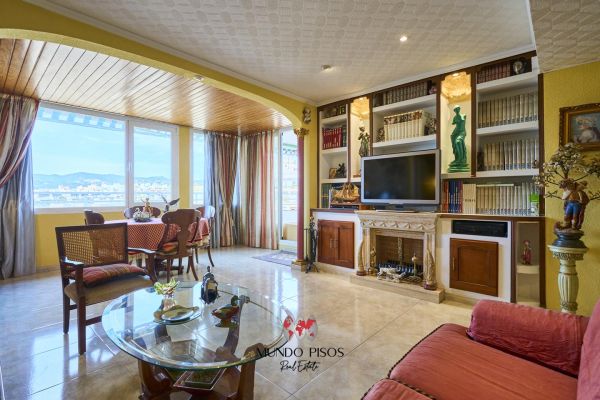 Spacious penthouse-style apartment on Avenida Argentina, Palma de Mallorca, Balearic Islands